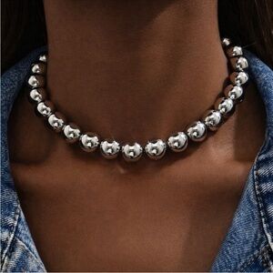 New! Bloom Social Silver Bead Necklace (2009)